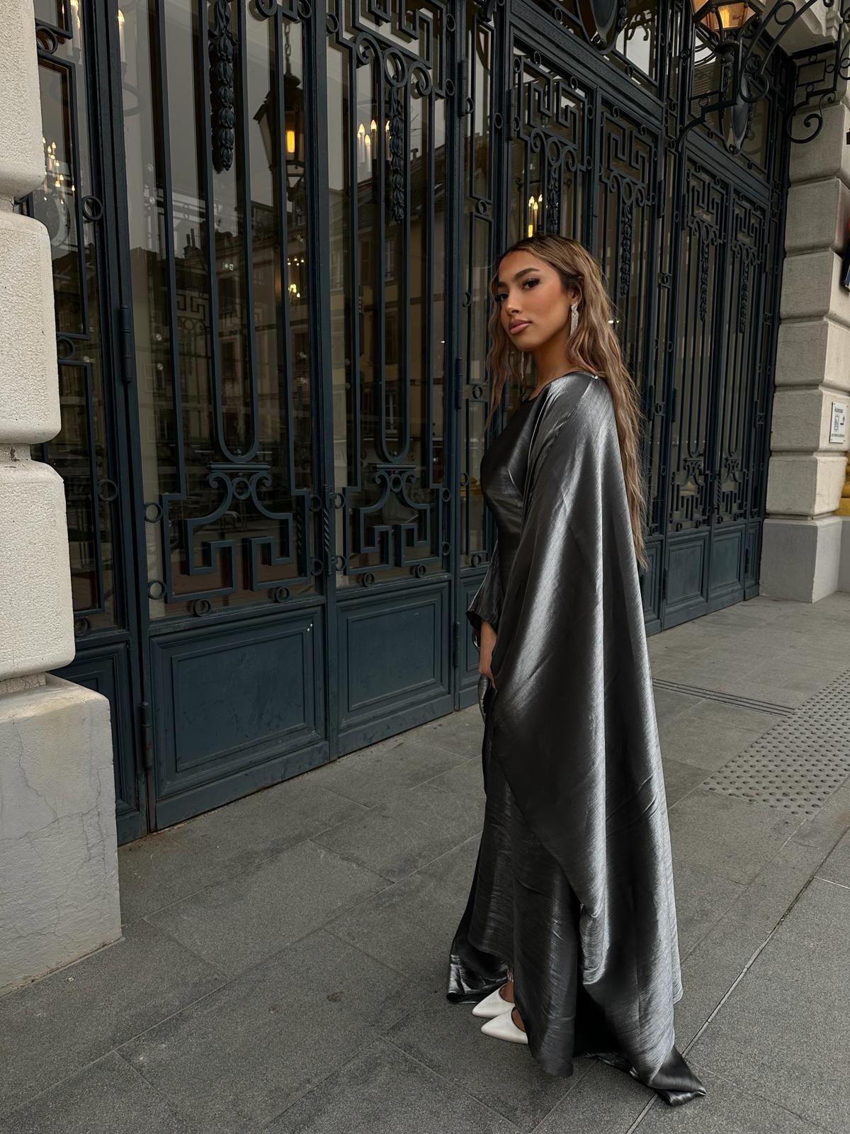 Abaya argenté serrée