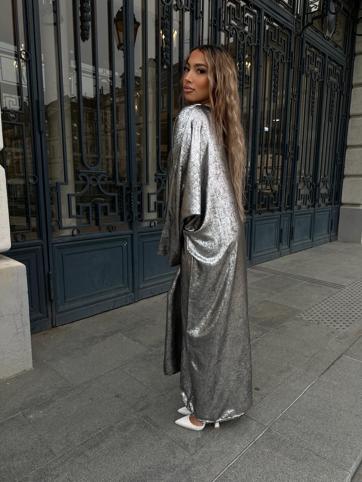 Abaya brillante ample argenté