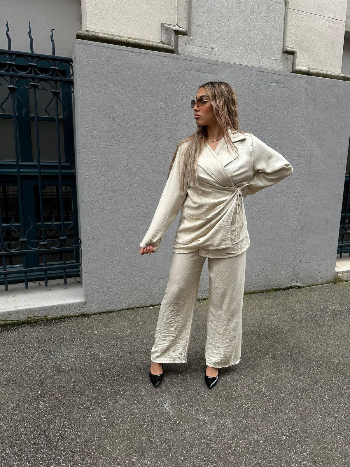 Ensemble tailleur beige