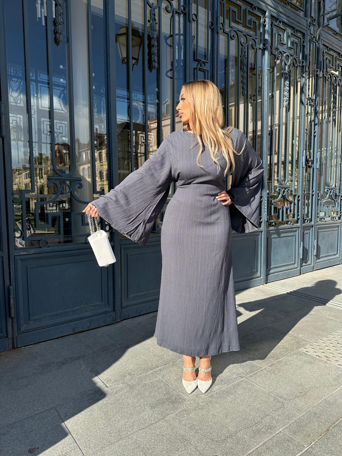 Robe longue cintrée grise
