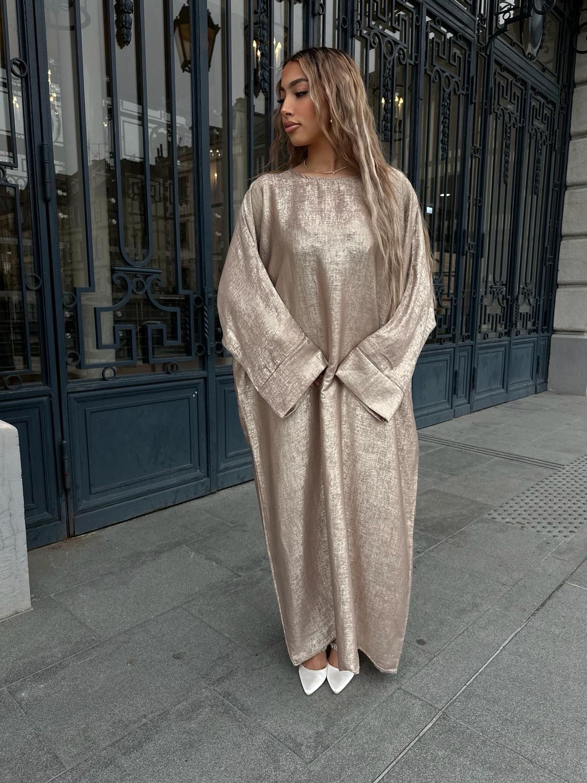Abaya brillante ample rose gold