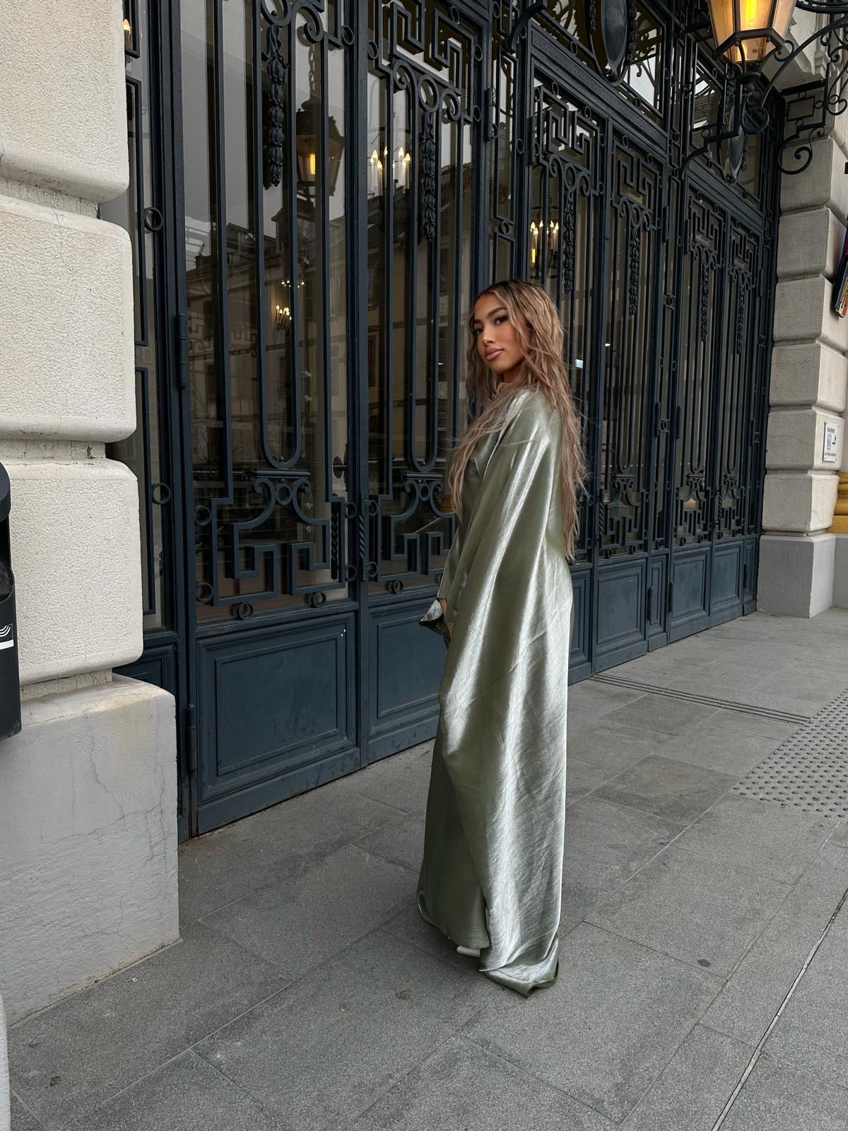 Abaya verte serrée